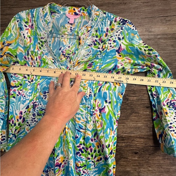 Lilly Pulitzer Blue and Yellow Graphic Embellished Tropical Print Blouse Small - Picture 8 of 9